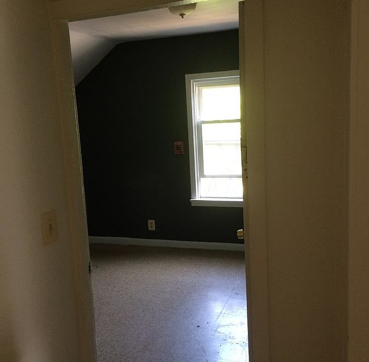 2nd image of 314 Lowell Ave