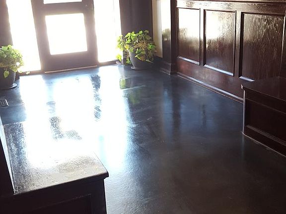 5th image of 560 S Prince St Ste 204