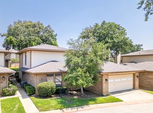 3 W Meadow Ln, Bedford, TX 76021