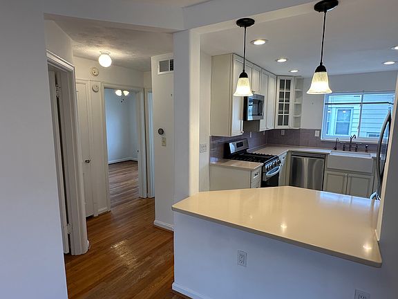 3rd image of 3231 Bach Ave #2