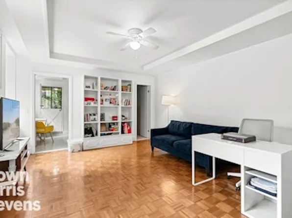 863 Riverside Drive image 20 of 21