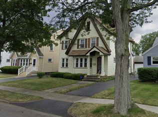 61 Netherton Rd, Rochester, NY 14609