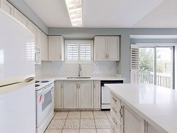 2nd image of 139 Kelso Cres