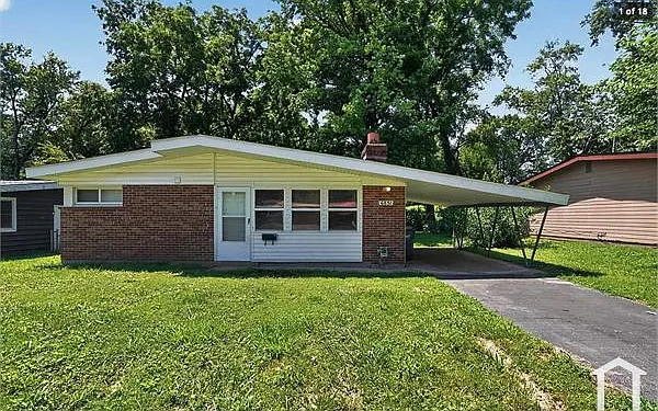 3 bed, 1120 sqft, $1,590 — Photo 1