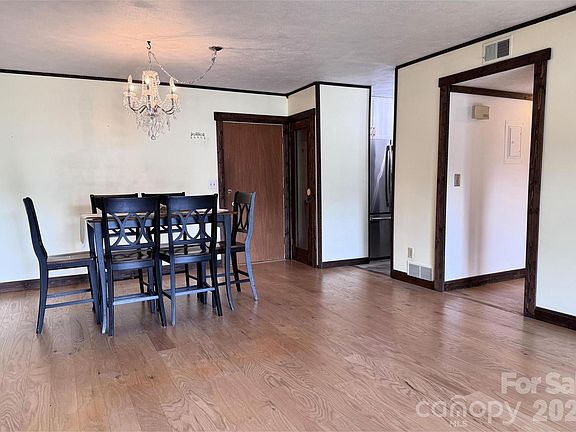 4th image of 427 6th Ave W APT A12