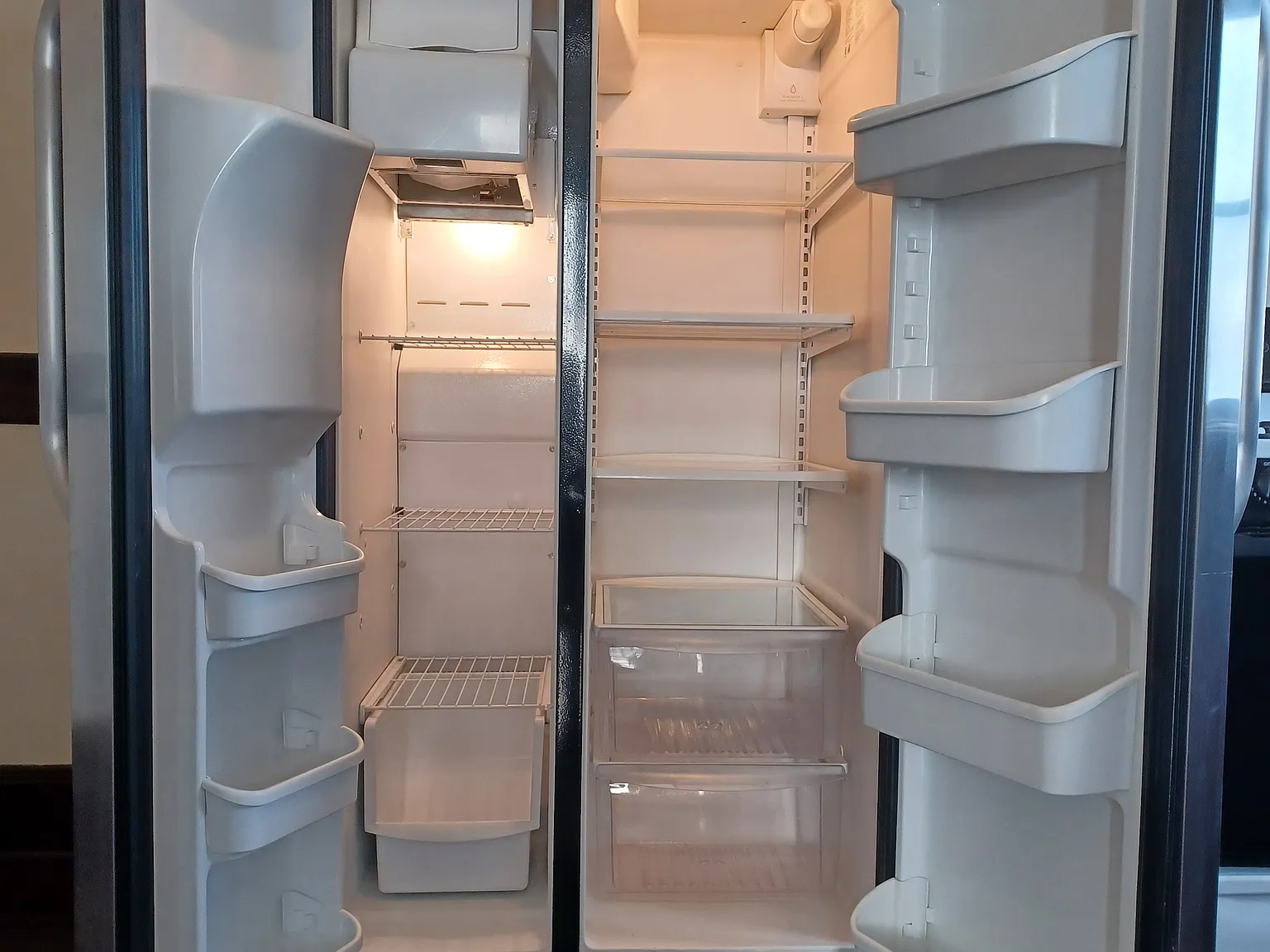 3 bed, 1300 sqft, $2,600 — Photo 4
