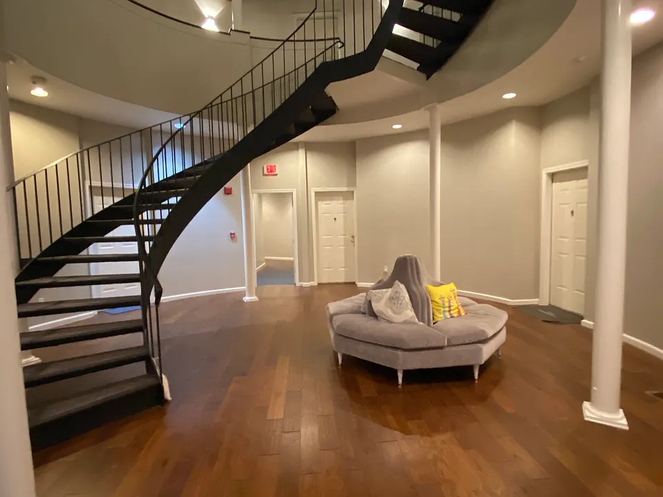 17 Bow St #2
