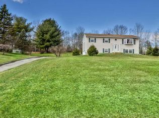 57 Smith Rd, Poughkeepsie, NY 12603