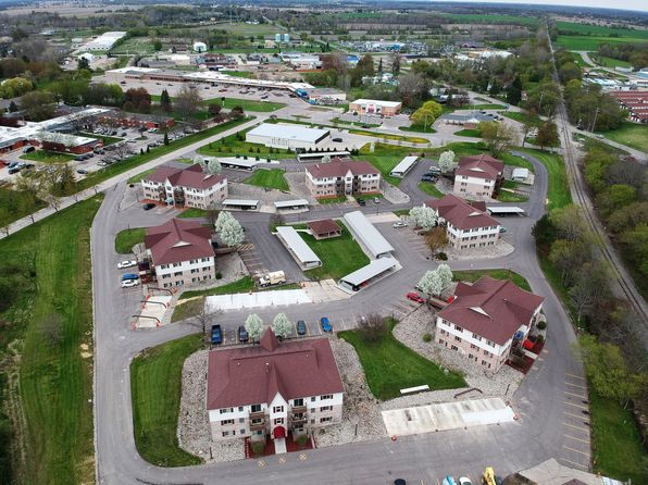 Country Village Apartments, 8940 Monroe Rd, Durand, MI 48429