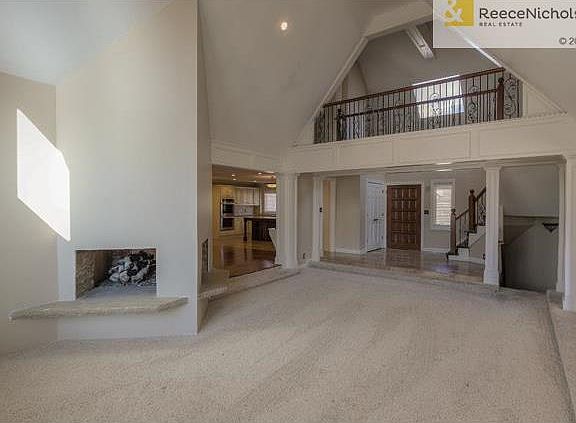 5th image of 10305 E 81st St