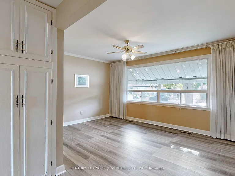 60 Northwood Dr — Photo 11