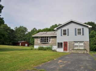 727 Rose Hill Rd, Lake Como, PA 18437