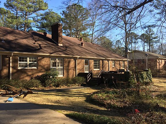 5th image of 2173 Clubview Dr