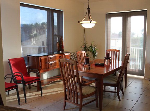 2nd image of 5909 Padre Blvd