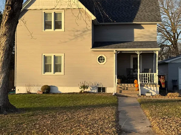 314 W 9th St, Schuyler, NE 68661