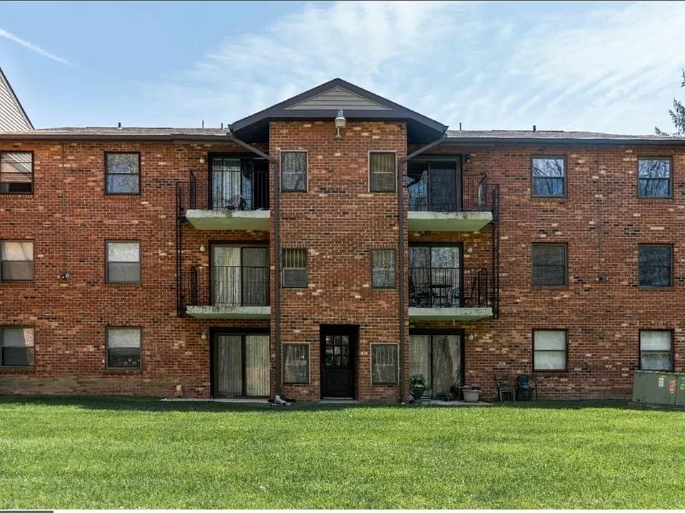 11 Dover Hall