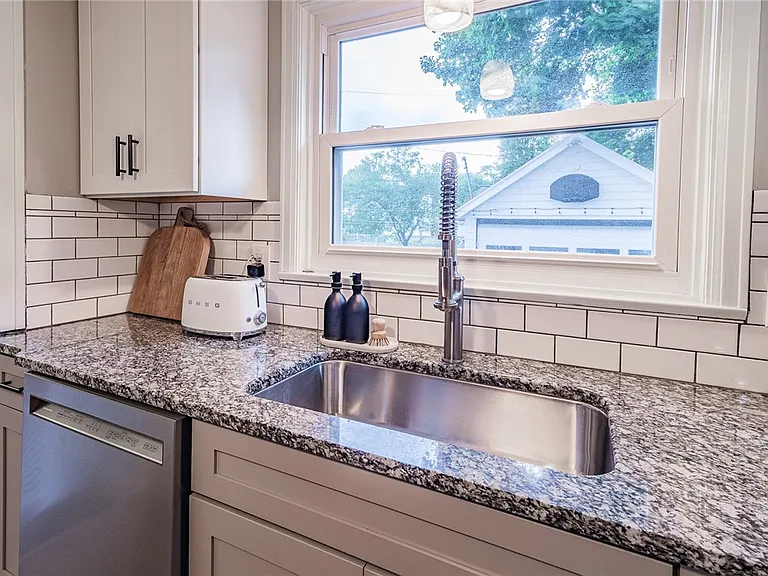 90 Elmcroft Rd — Photo 29