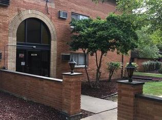 18550 Torrence Ave APT 1-18, Lansing, IL 60438