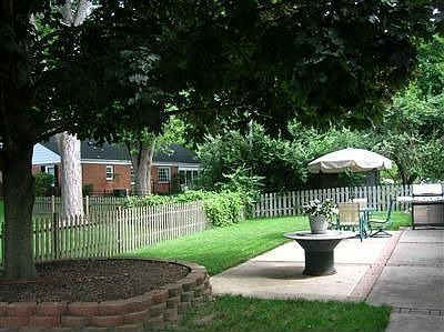 4th image of 5311 Himes Ln