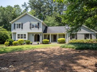 313 Lakeshore Dr NE, Marietta, GA
