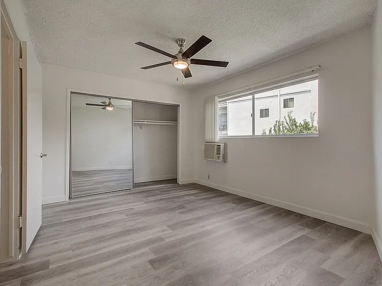 Ethel Avenue Apartments — Photo 36