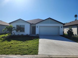 10856 Firebush Cir, North Fort Myers, FL 33917