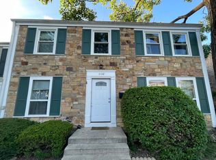 2158 Greystone Pl, Hoffman Estates, IL 60169