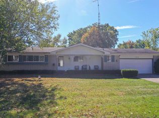 1203 Pickwick Pl, Flint, MI 48507