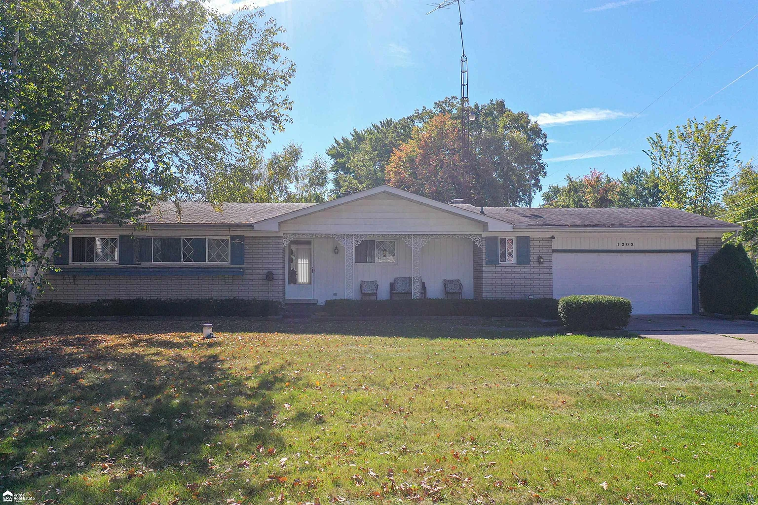 1203 Pickwick Pl photo 1