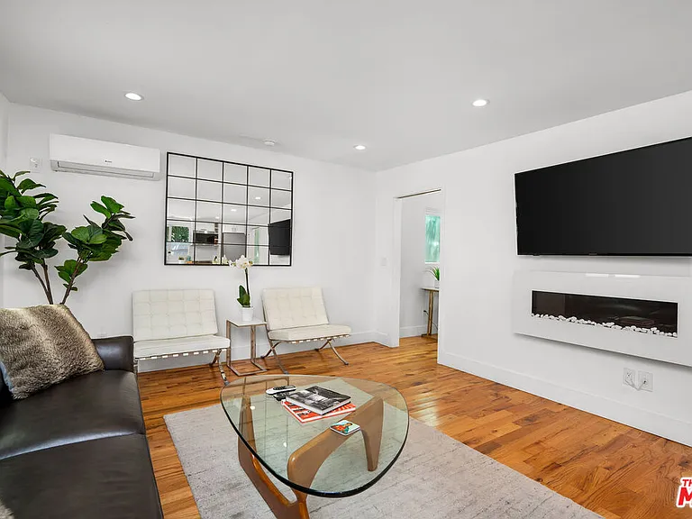 4734 Los Feliz Blvd — Photo 28