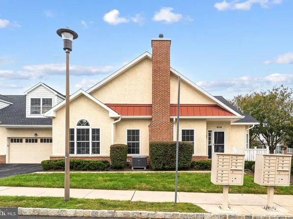 2683 Marigold Ln, Philadelphia, PA 19116