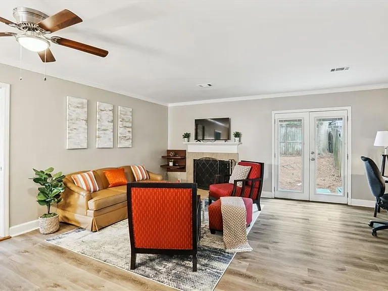 1802 Cumberland Valley Pl SE — Photo 3