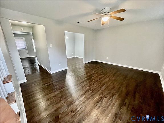 3rd image of 3401 Chalfont Dr