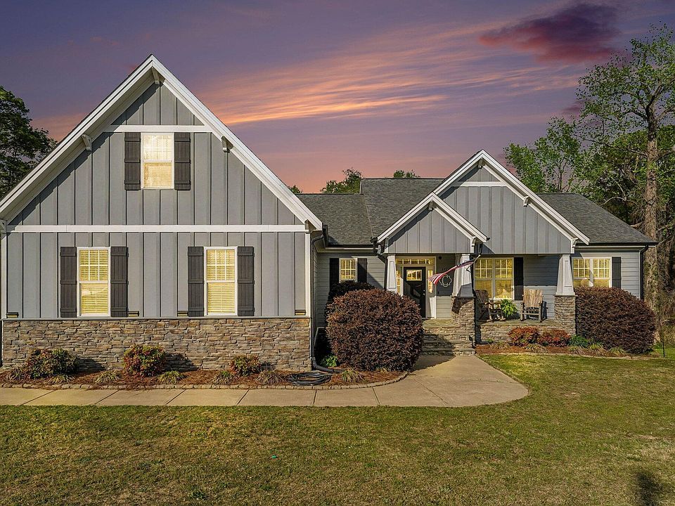 1st image of 4722 W Caroline Ave #210
