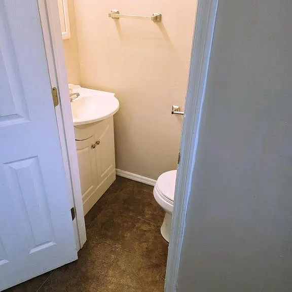 2584 Deming Ave — Photo 6