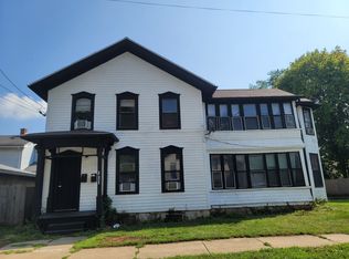 111 Blackhawk St, Aurora, IL 60506