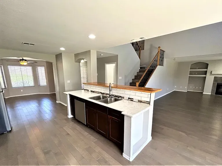 2419 W Maldonado Rd #2-10 — Photo 3