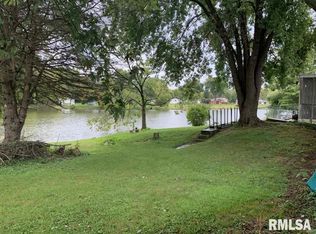 52 Paradise Ln, Riverton, IL 62561