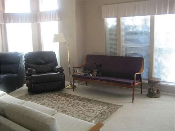 3rd image of 9807 196th St Ct E