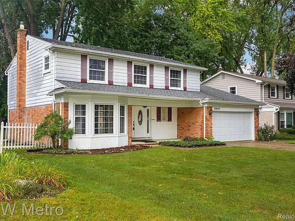2nd image of 30635 Old Stream Rd