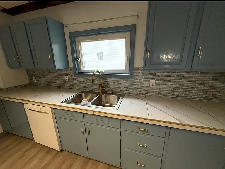529 2nd St #529 — Photo 9