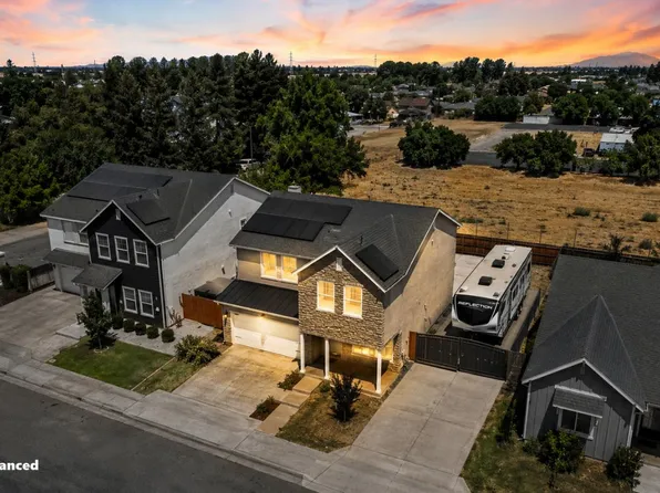 454 S Apricot Ave, Fresno, CA 93727