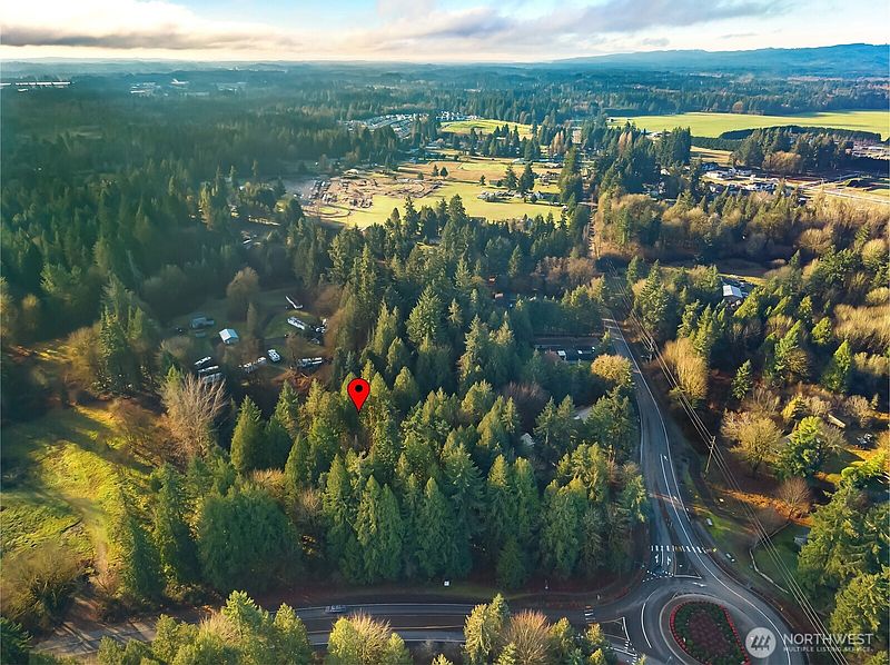 4th image of 2441 73rd Avenue SW
