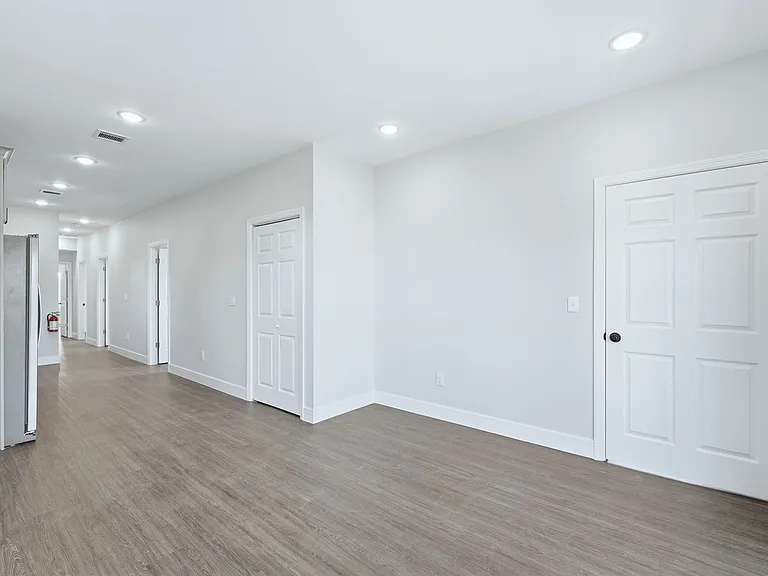 392 S 19th St #3 — Photo 5
