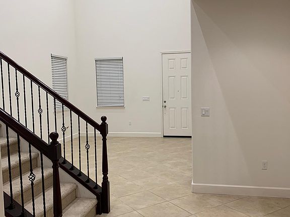 4th image of 888 Windsong Way