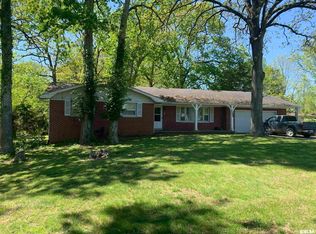 1104 S Giant City Rd, Carbondale, IL 62902