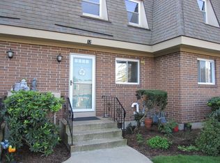 12 Walcott Valley Dr, Hopkinton, MA 01748