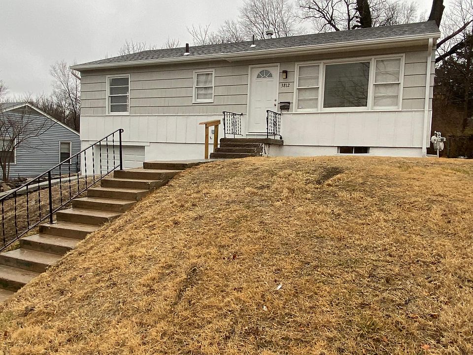 1st image of 3812 E 6th St