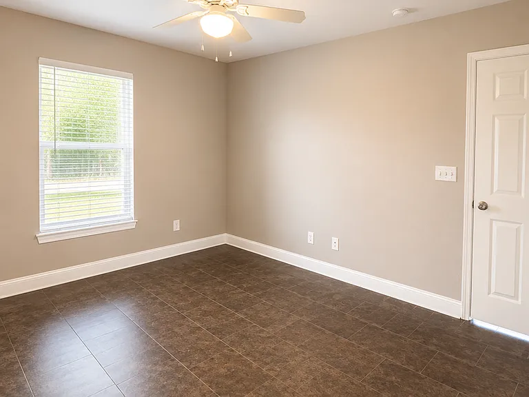 111 Homer Ave S — Photo 18