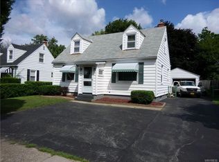 58 Farmingdale Rd, Cheektowaga, NY 14225